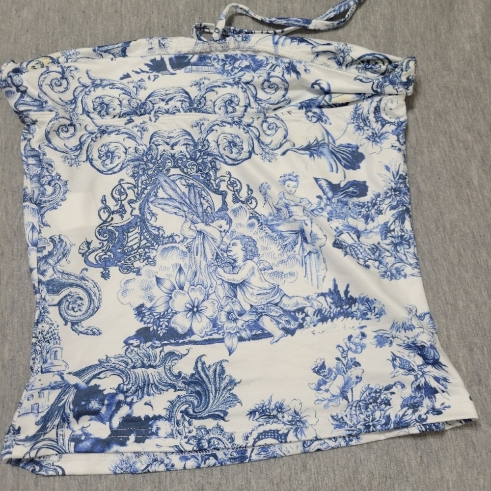 Chic Blue and White Printed Top